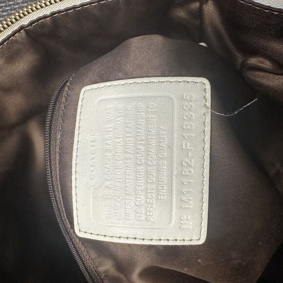 Coach Laura Beige Yellow Shoulder Tote Bag F18335 - Picture 6 of 8